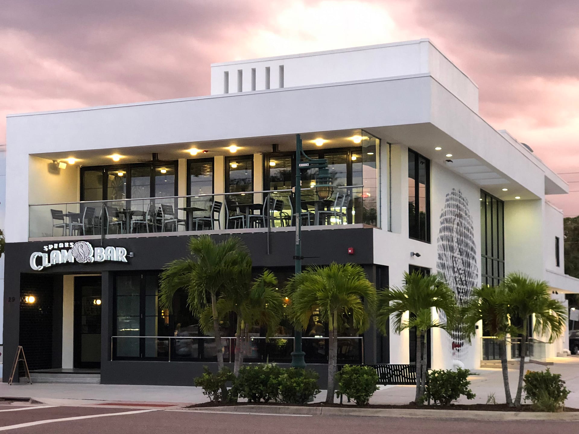 Speaks Clam Bar St. Armands Circle serves Italian food, homemade pasta